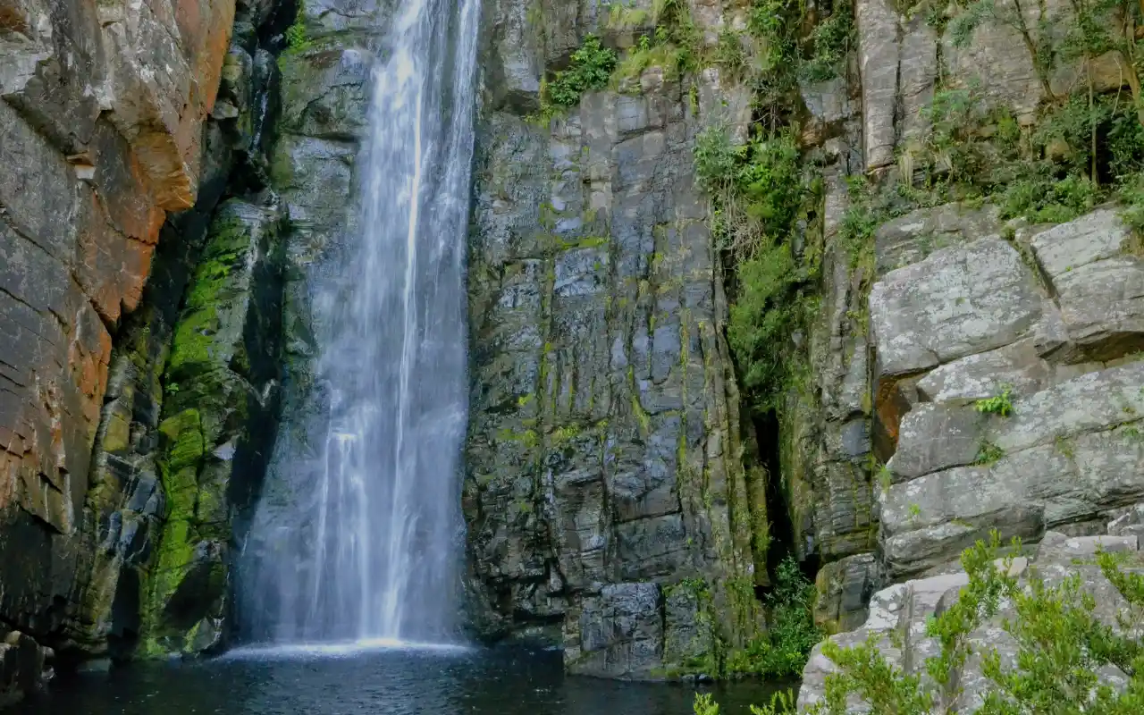 Cachoeira Véu da Noiva (Serra do Cipó)